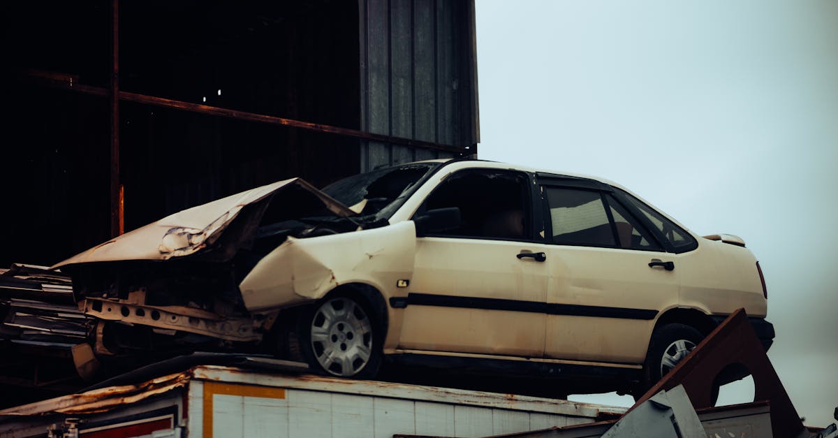 Decluttering Your Garage: A Step-by-Step Approach for Residents