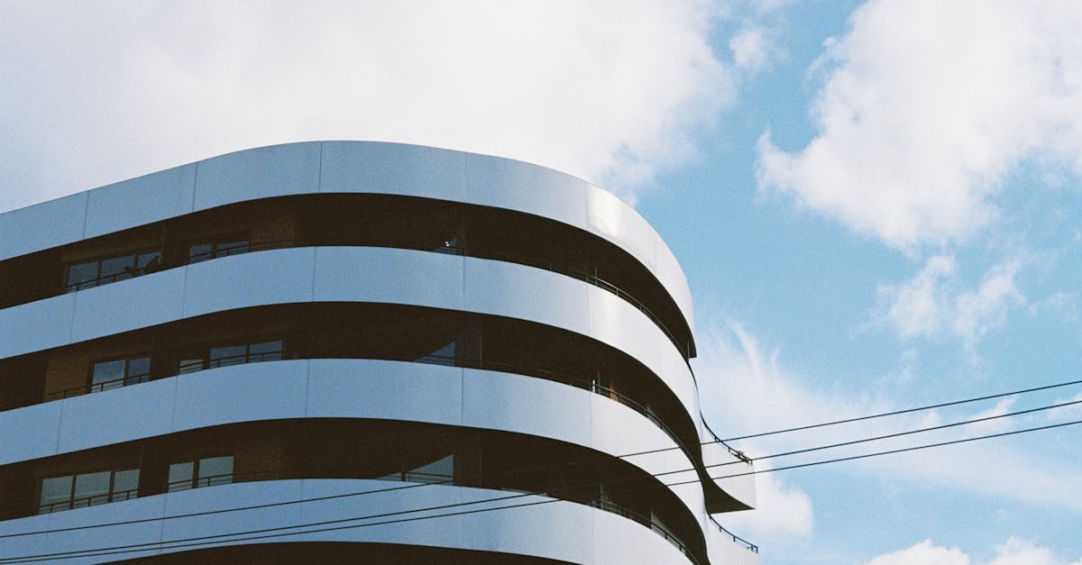 How to Handle Overstocks and Unsold Merchandise Waste